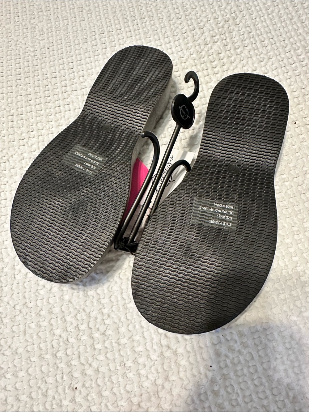 Sole Mates  Hot Pink Slide Sandals for Women size 7 - Picture 4 of 4